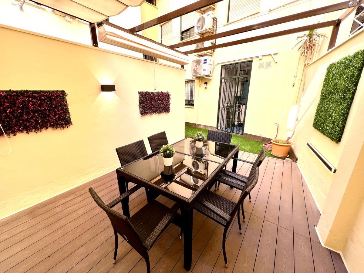 Puerto Deluxe Apartment Malaga Exterior photo